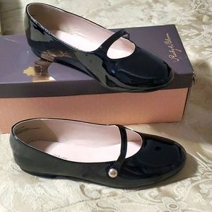 Black patent flats